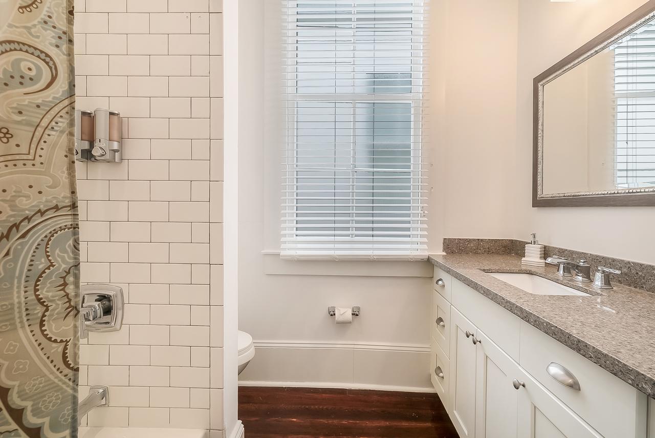 דירות ניו אורלינס Modern 2Br On Carondelet By Hosteeva מראה חיצוני תמונה