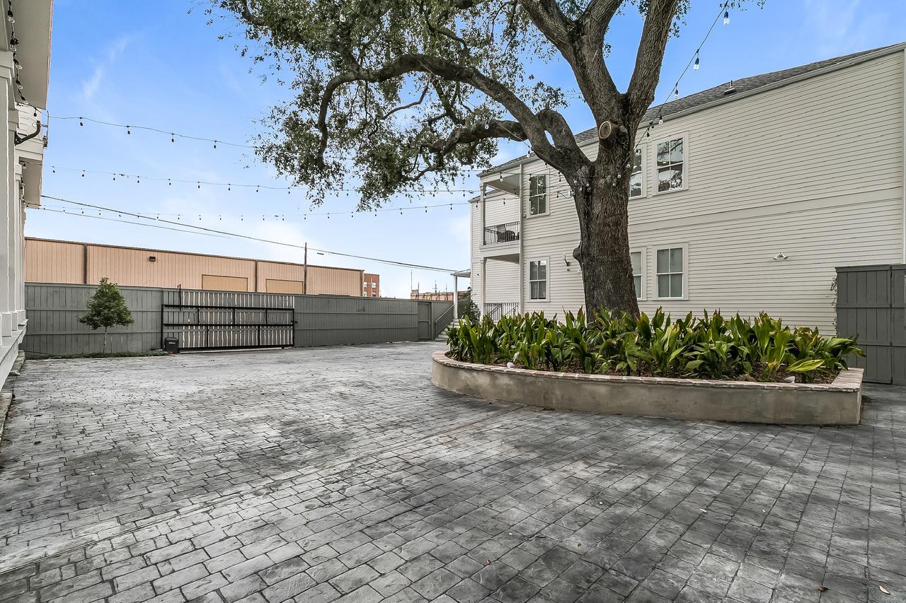 דירות ניו אורלינס Modern 2Br On Carondelet By Hosteeva מראה חיצוני תמונה