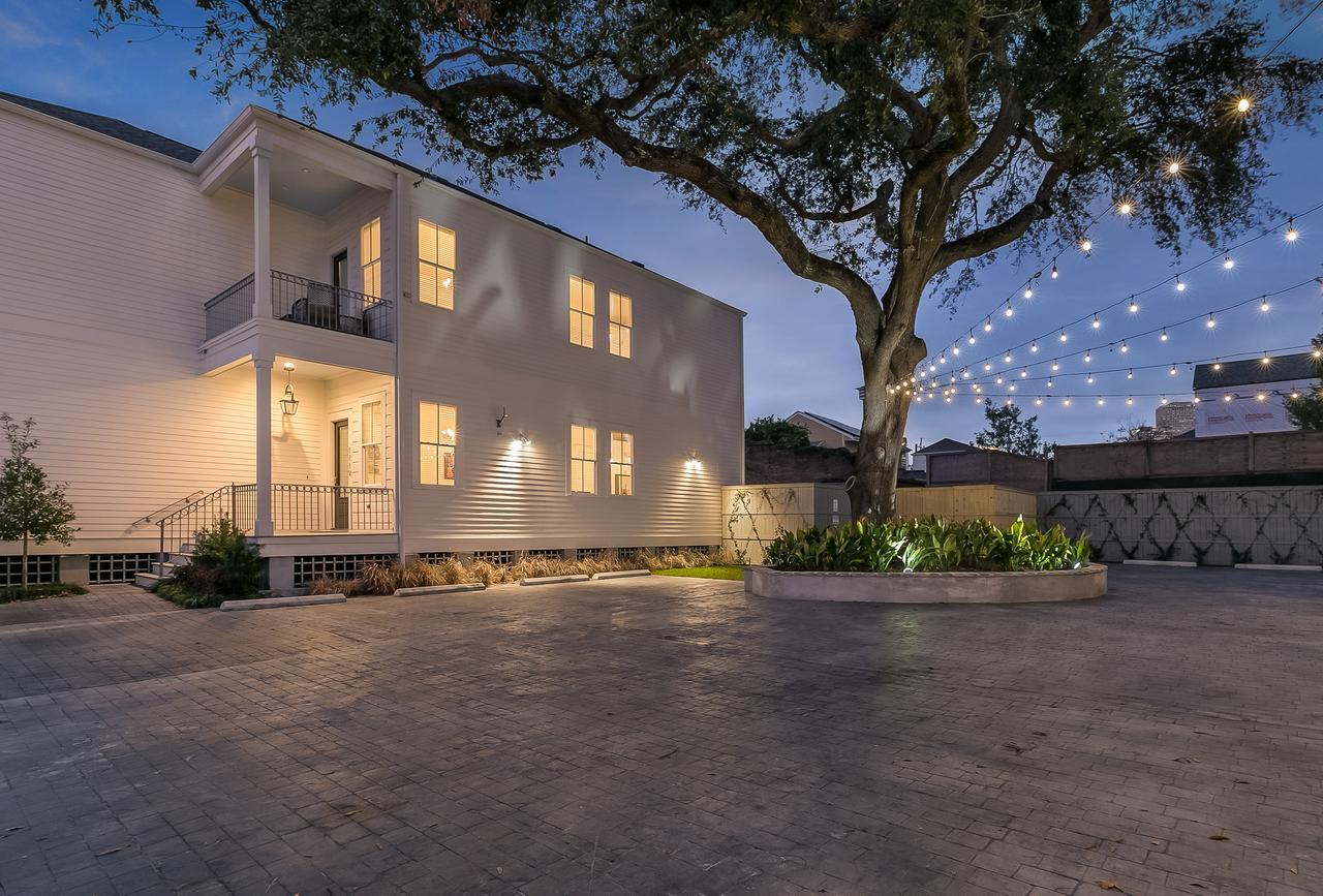 דירות ניו אורלינס Modern 2Br On Carondelet By Hosteeva מראה חיצוני תמונה